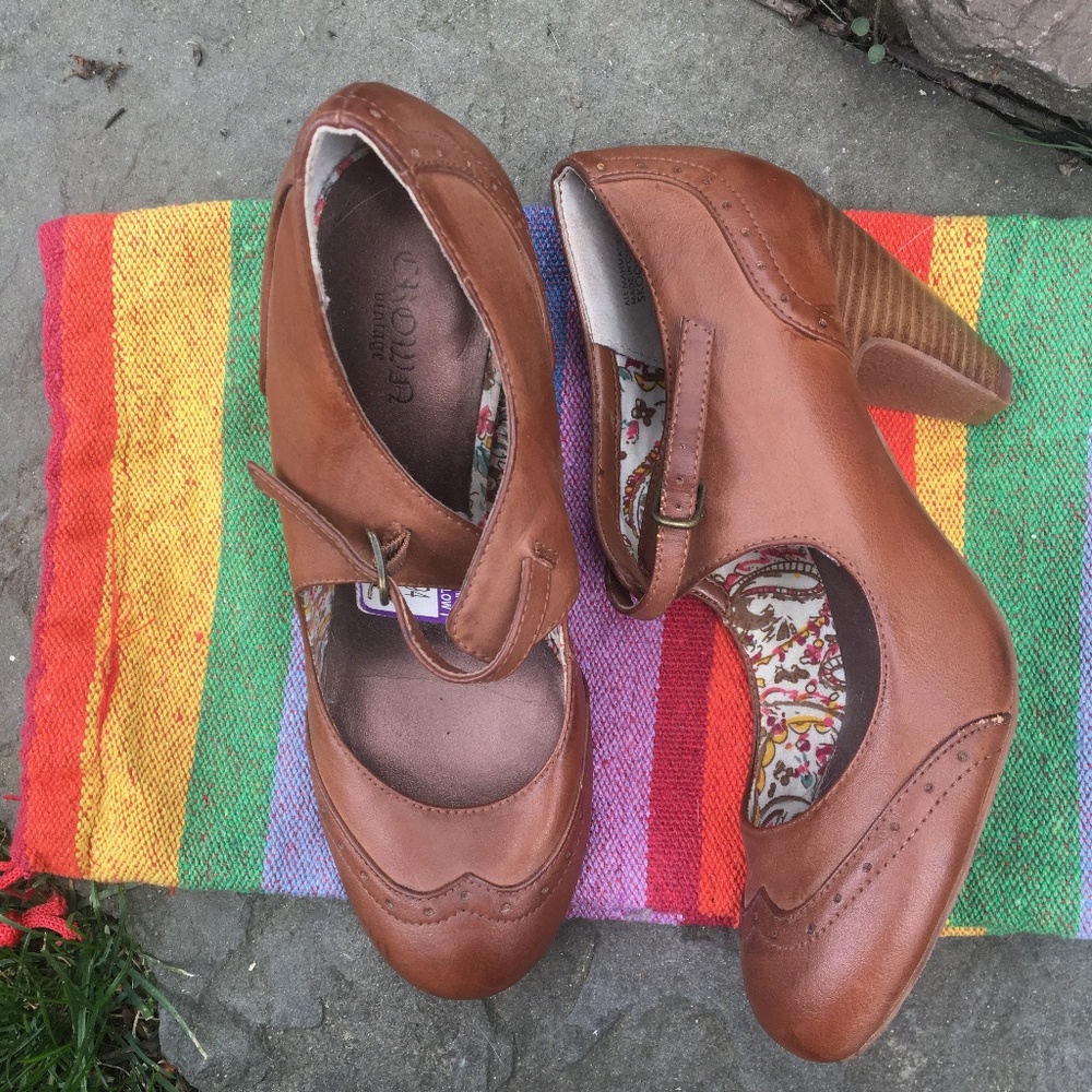 brown thick heels, old style